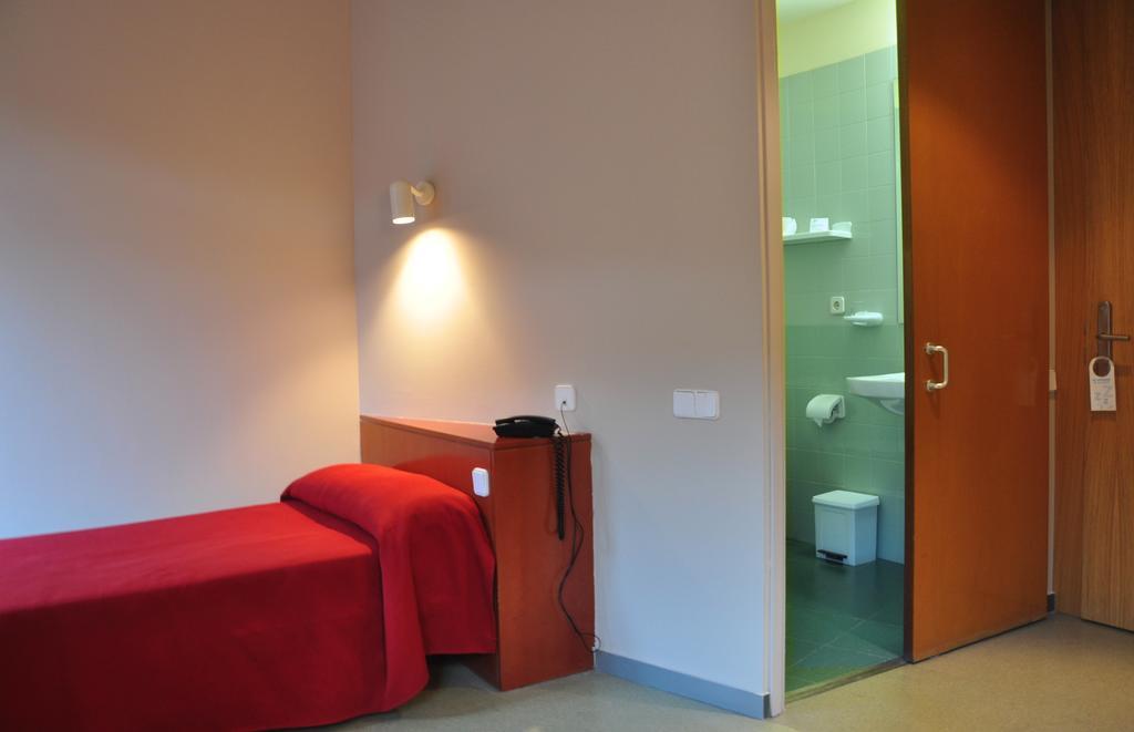 Residencia D'investigadors Auberge de jeunesse *